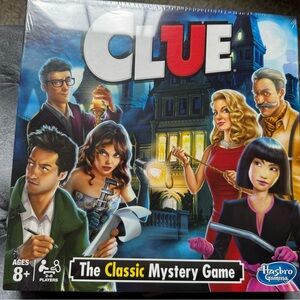 Hasbro Gaming Clue The Classic Mystery Board Game.